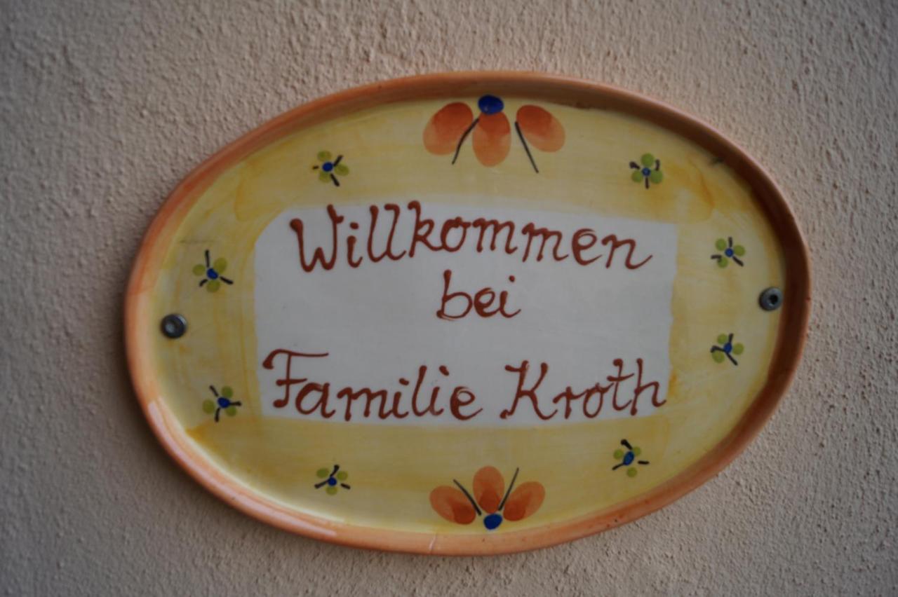 Weingut Eduard Kroth 布里德尔 外观 照片